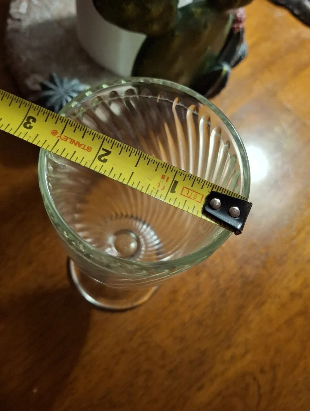 Swirl Glass Footed Goblet Water Wine 5.5
